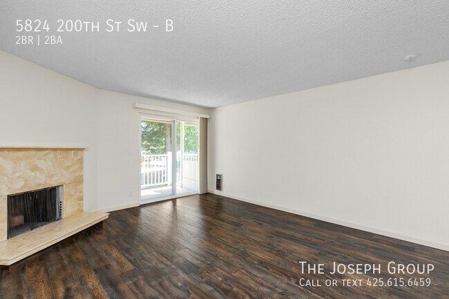 Foto del edificio - Wonderfully located 2 bed/2 bath in Lynnwood!