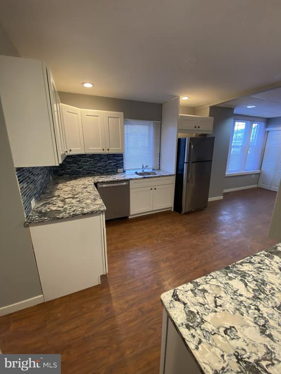 Foto del edificio - 6534 Torresdale Ave