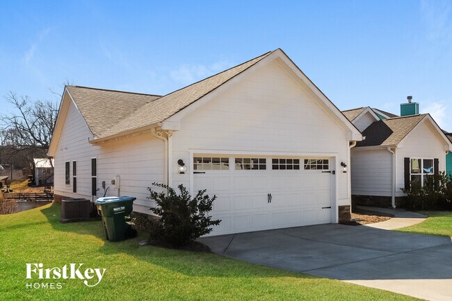 Building Photo - 2864 Oak Springs Dr