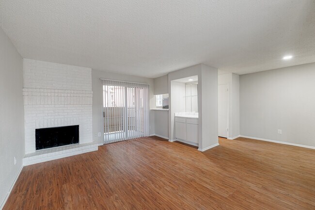 Foto del edificio - Champion Oaks