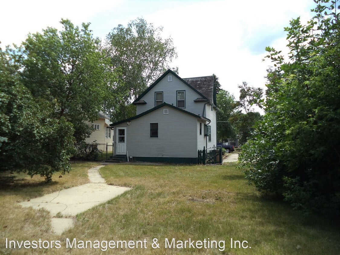 Building Photo - 3 br, 2 bath House - 840 10th Avenue NW