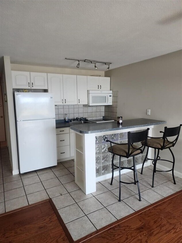 Foto principal - 385 Beach St