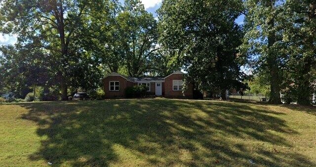 Building Photo - 656 Fairground St