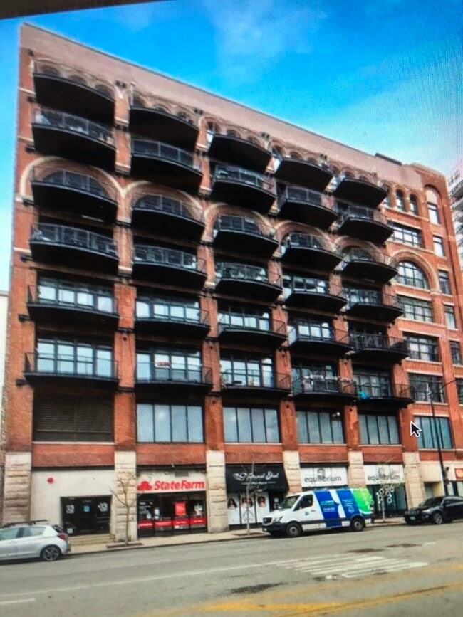 Building Photo - 1503 S State St