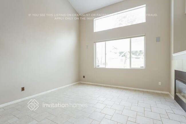 Foto del edificio - 5364 Goshawk St