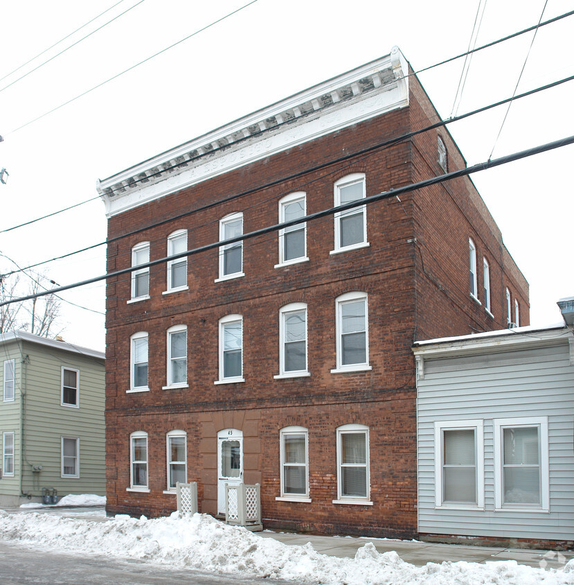 Building Photo - 45 Saratoga Ave