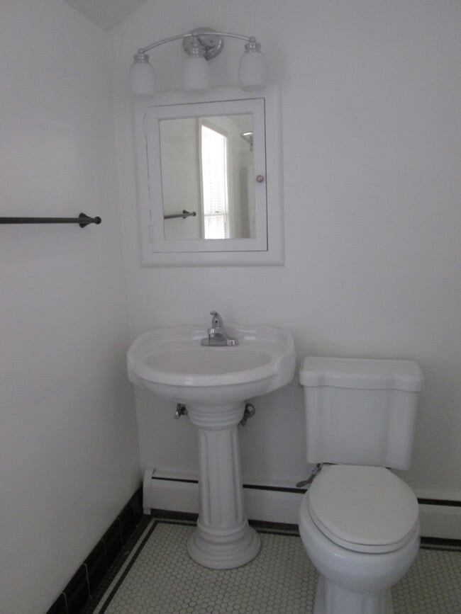 Vanity & sink - 501 N Sherman Ave