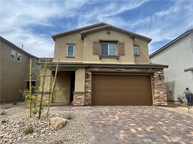 Foto del edificio - 6841 Chargehand Ave