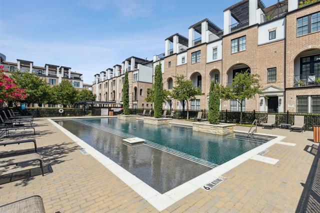 Foto del edificio - 746 Will Rice Ave