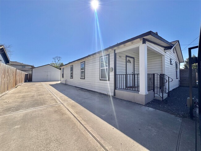 Foto del edificio - 4010 Chapman St