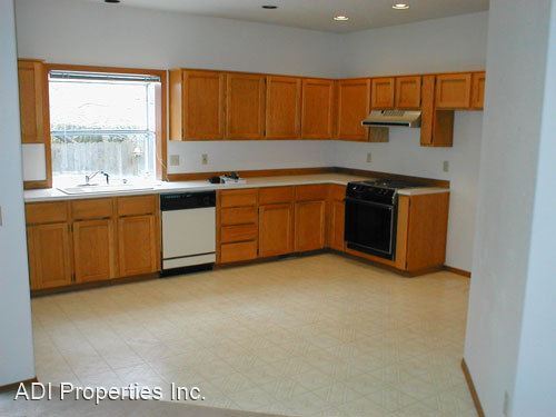Building Photo - 3 br, 2.5 bath House - 16490 NW Paisley Dr.
