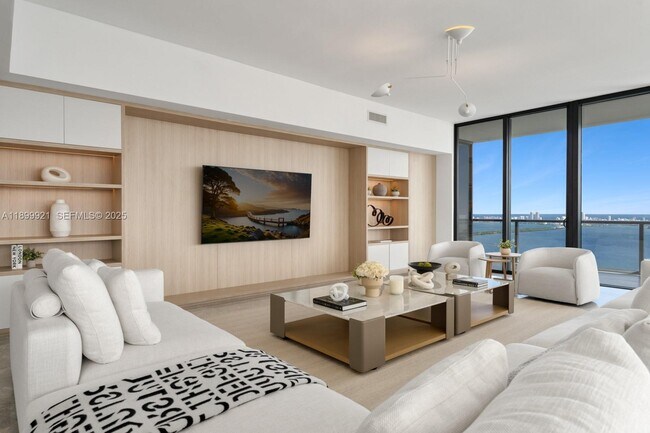 Foto del edificio - 788 NE 23rd St