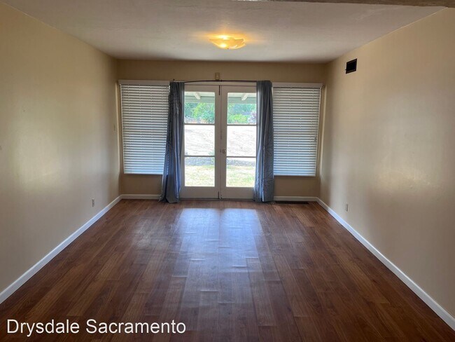 Building Photo - 3 br, 2 bath House - 6125 Almond Avenue # B