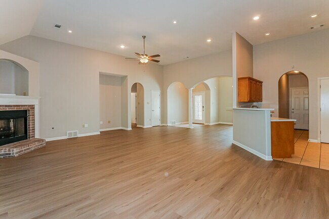 Foto del edificio - 60 Willow Crest Cove