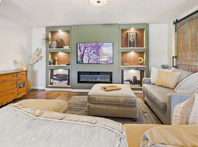 Foto del edificio - 33010 Fircreek Ln