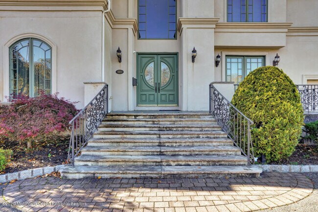 Building Photo - 880 Red Oaks Dr