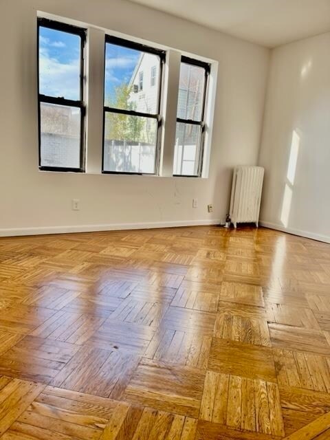 Foto del edificio - 84 W 25th St