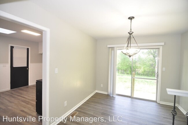 Building Photo - 4 br, 2 bath House - 2816 Broadview Drive NW