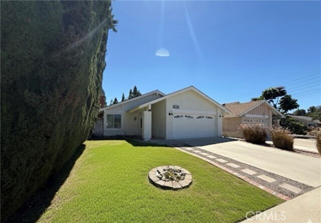 Foto principal - 14942 Waverly Ln