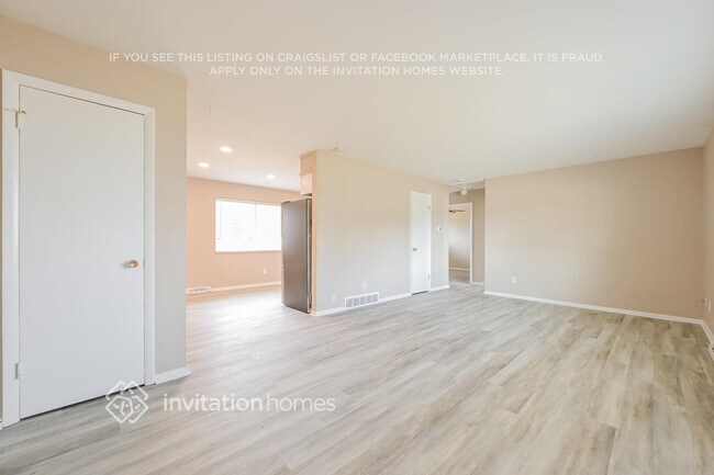 Building Photo - 3191 W 94th Ave