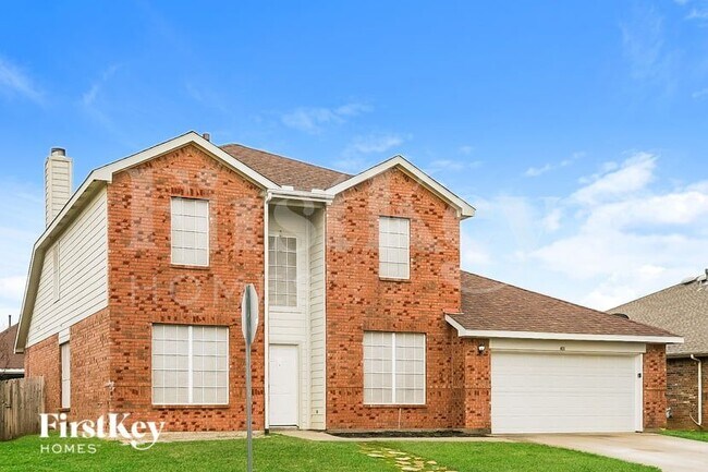 Foto del edificio - 401 Deer Lake Dr