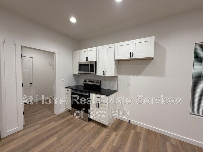 Building Photo - 2731 W Latoka St