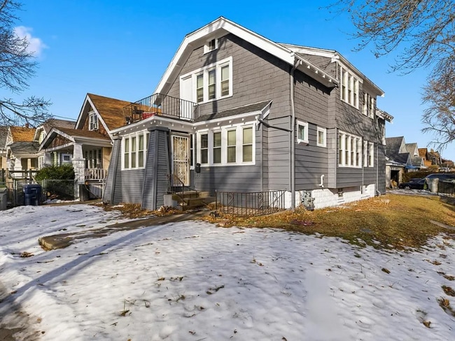 Building Photo - 1902 W Nash St