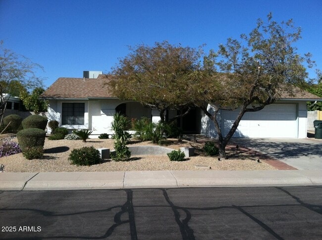 Building Photo - 6228 E Nisbet Rd