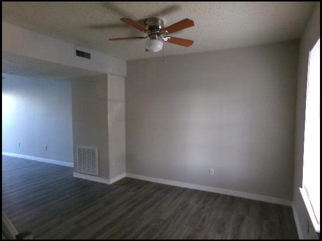 Building Photo - 101 Ellis Dr