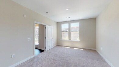 Interior Photo - Park Square