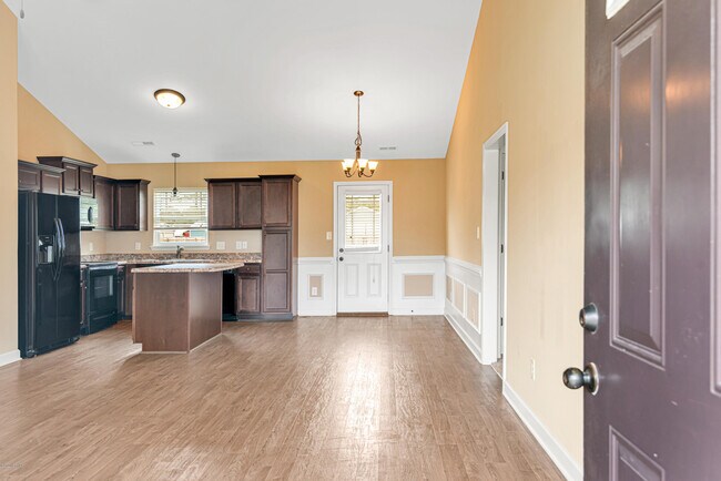 Building Photo - 202 Brice Ct