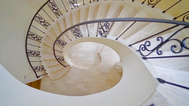 Foto del edificio - 4117 Santa Maria St