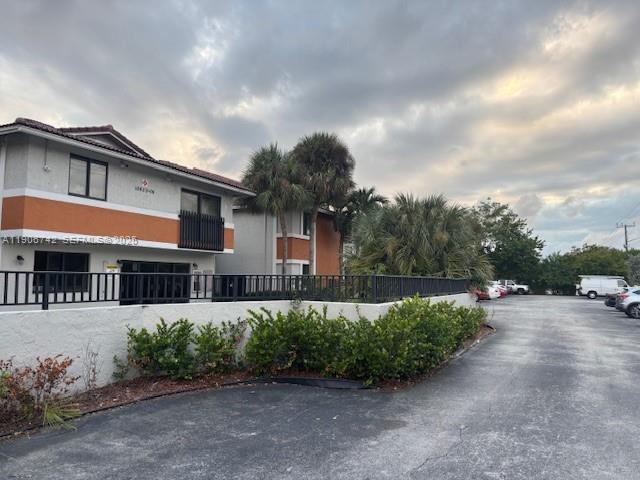 Building Photo - 10592 Royal Palm Blvd