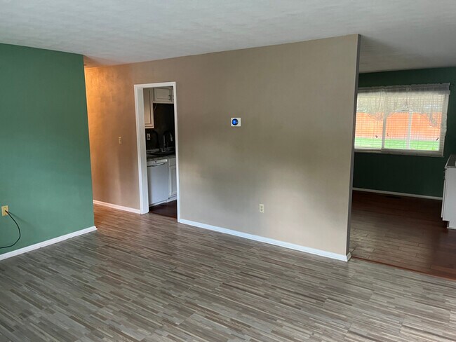 Foto del edificio - 3729 Marion Dr