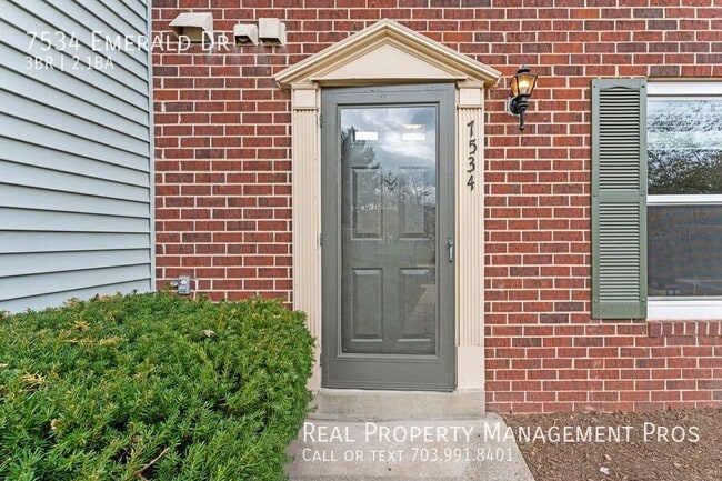 Building Photo - 7534 Emerald Dr