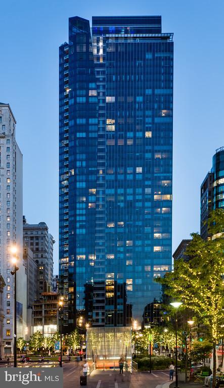 Building Photo - 1414 S Penn Square