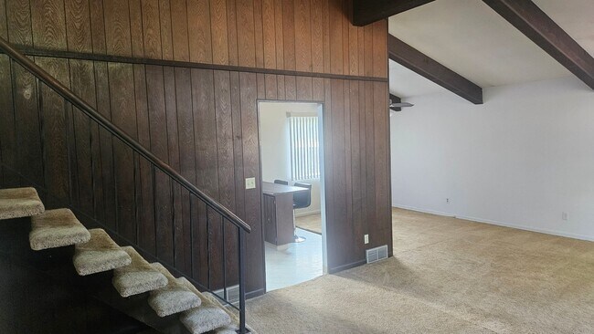 Foto del edificio - Cute 3 Bedroom Home Minutes from CSU
