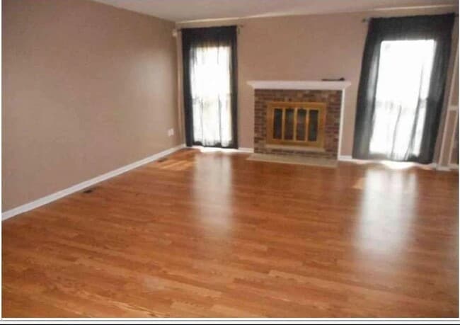 Building Photo - 49760 Potomac Ct