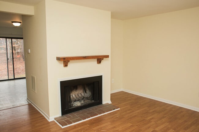 Building Photo - 2754 Gatewood Cir