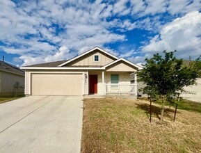 Building Photo - 2831 Rosefinch