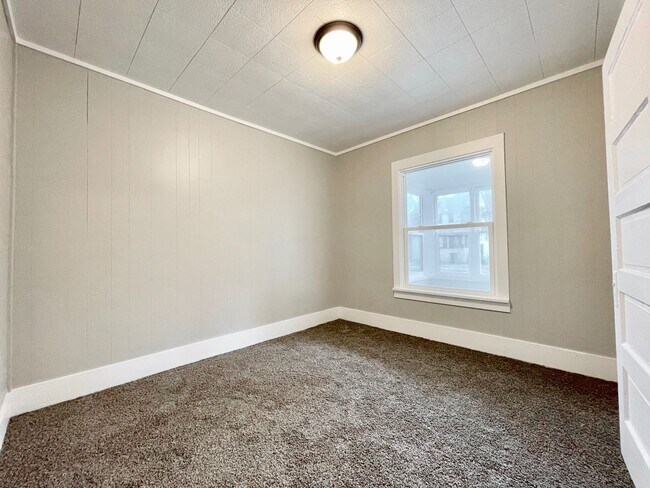 Foto del edificio - Two Bedroom Home in Muskegon