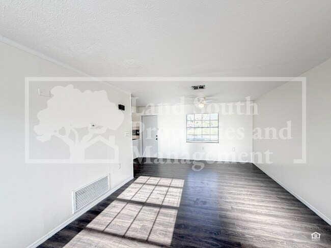 Foto del edificio - 724 Boyd Ct