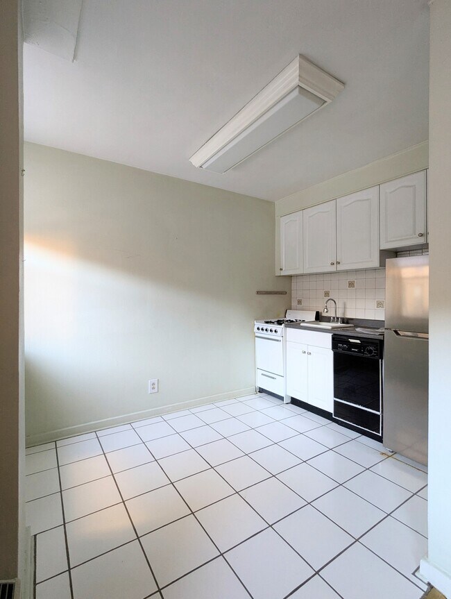 Cocina - 2601 Pennsylvania Ave