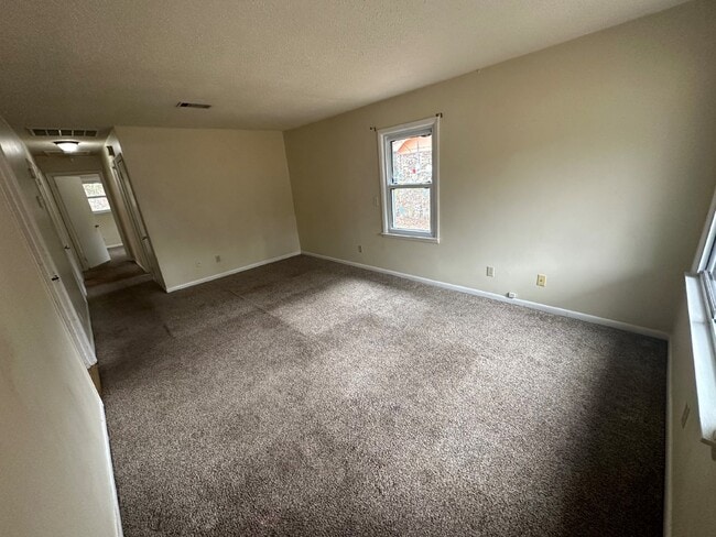 Foto del edificio - House for Rent