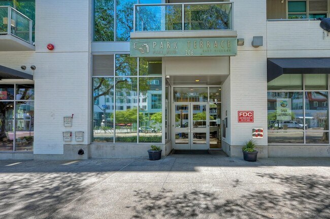 Foto del edificio - 206 Park Blvd