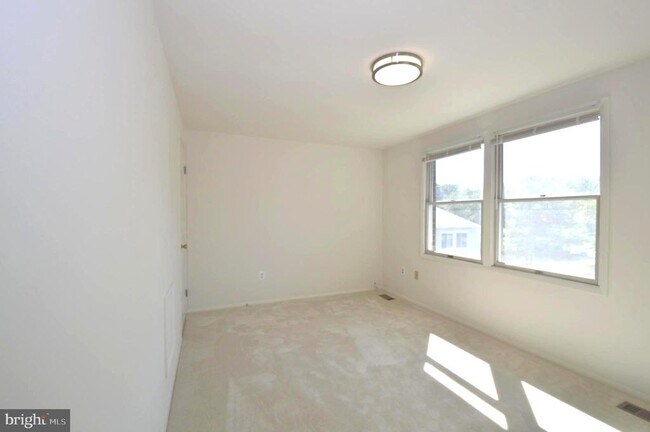 Building Photo - 9227 Redbridge Ct