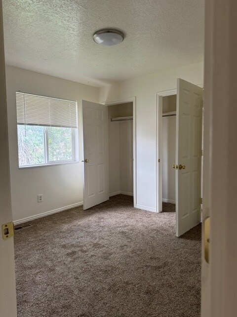 Foto del edificio - 148 W 140 S