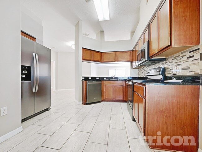 Foto del edificio - 4671 Sheringham Ct