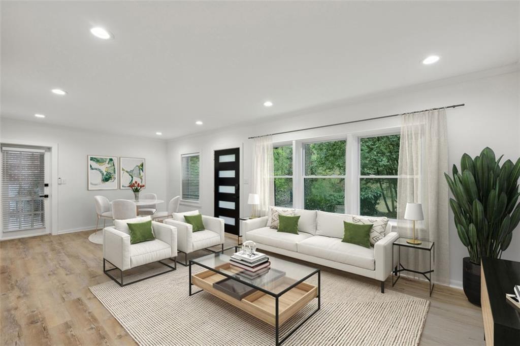 Foto principal - 961 E Rock Springs Rd NE