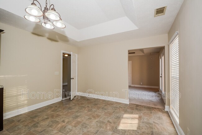 Building Photo - 415 Lawson Rd